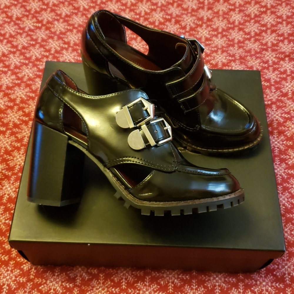 90s Style Buckle Chunky Heel